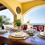 Paradise's Nest Αργοστόλι