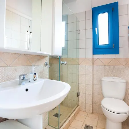 Paradise's Nest Αργοστόλι