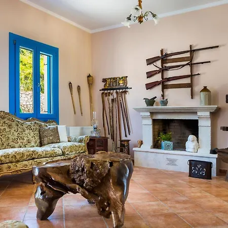 Paradise's Nest Vila *